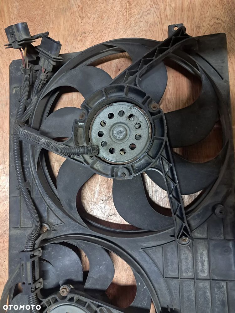 Seat Ibiza III 1.9 diesel Wentylator wody - 3