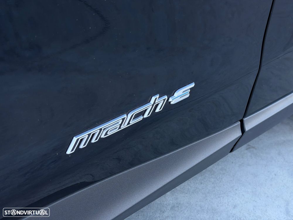 Ford Mustang Mach-E AWD - 9