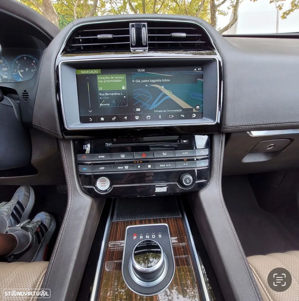 Jaguar F-Pace 2.0 i4D Prestige AWD Aut. - 7