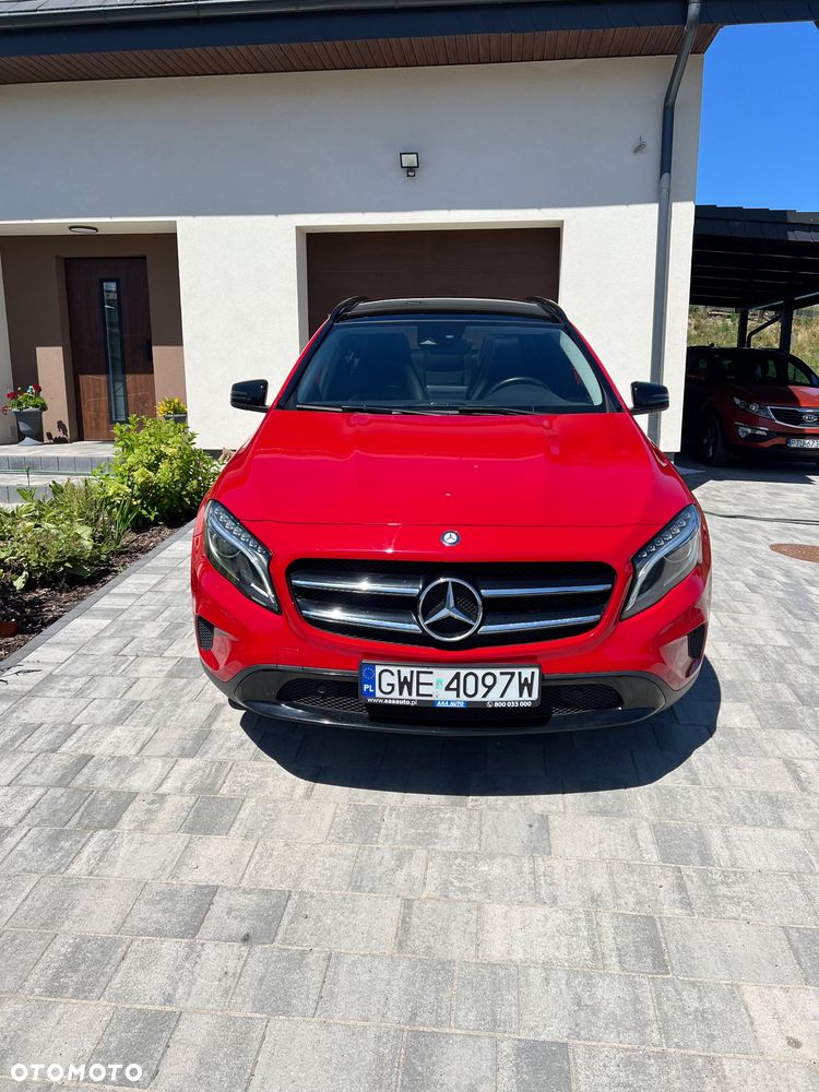 Mercedes-Benz GLA 250 4-Matic - 2