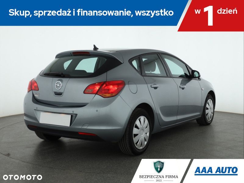 Opel Astra - 6
