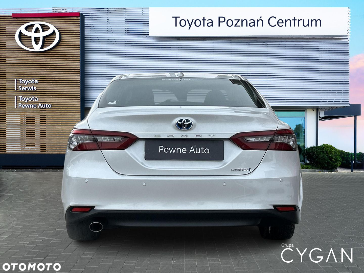 Toyota Camry - 7