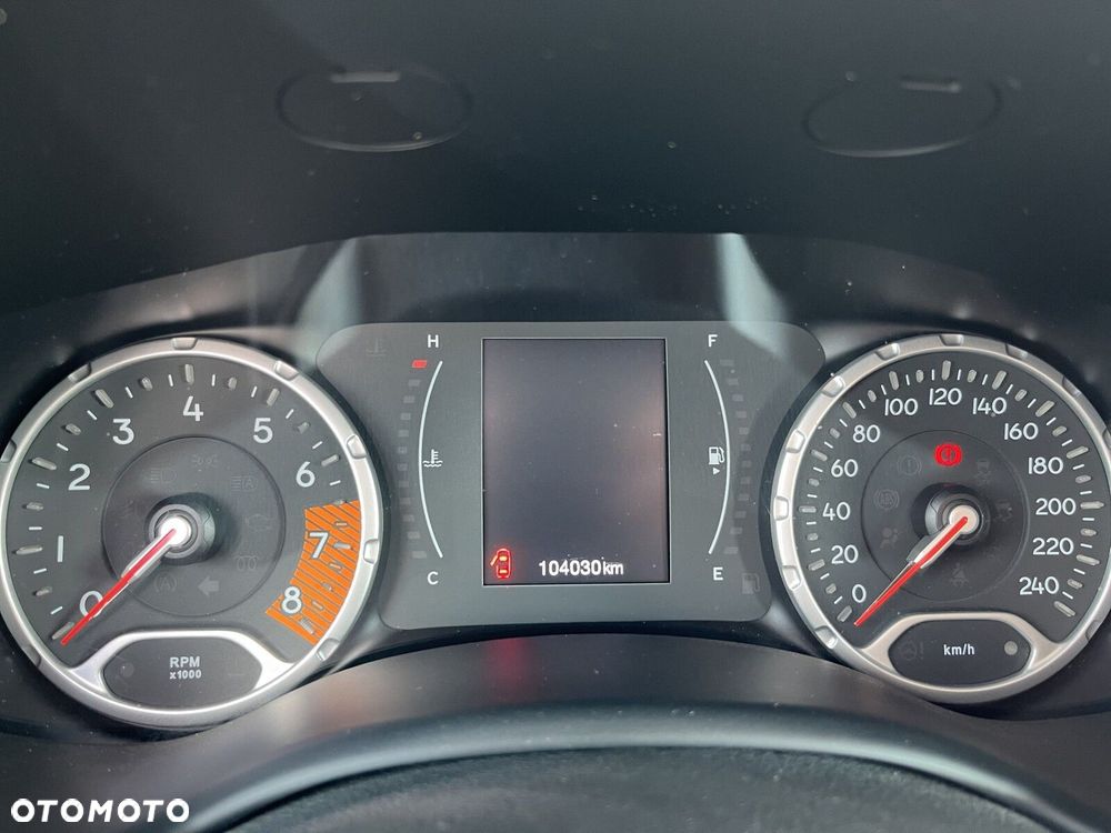 Jeep Renegade - 24