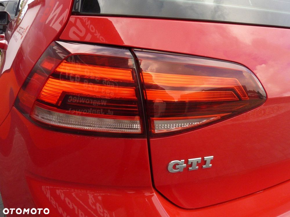 Volkswagen Golf - 38