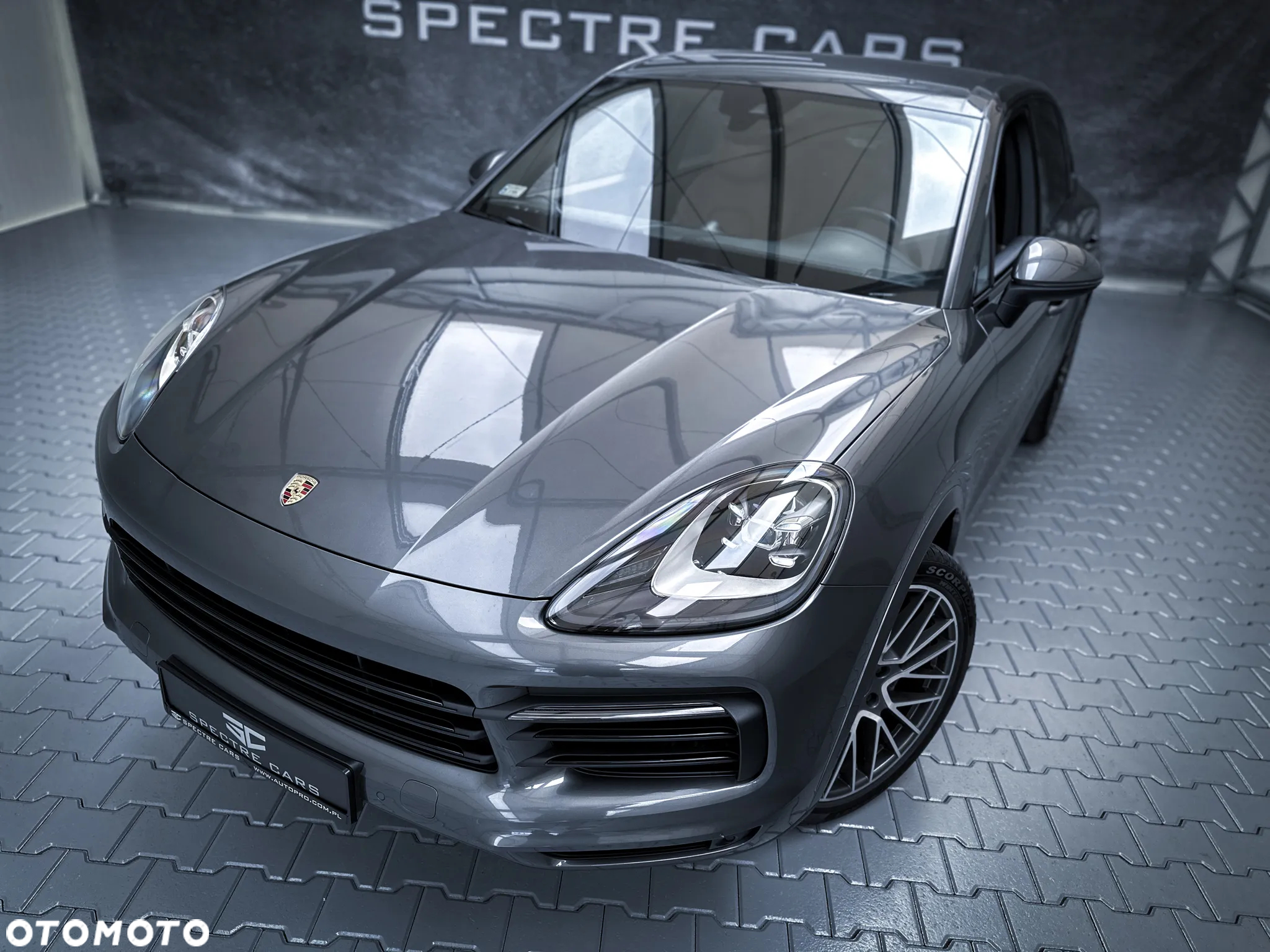 Porsche Cayenne Standard - 4