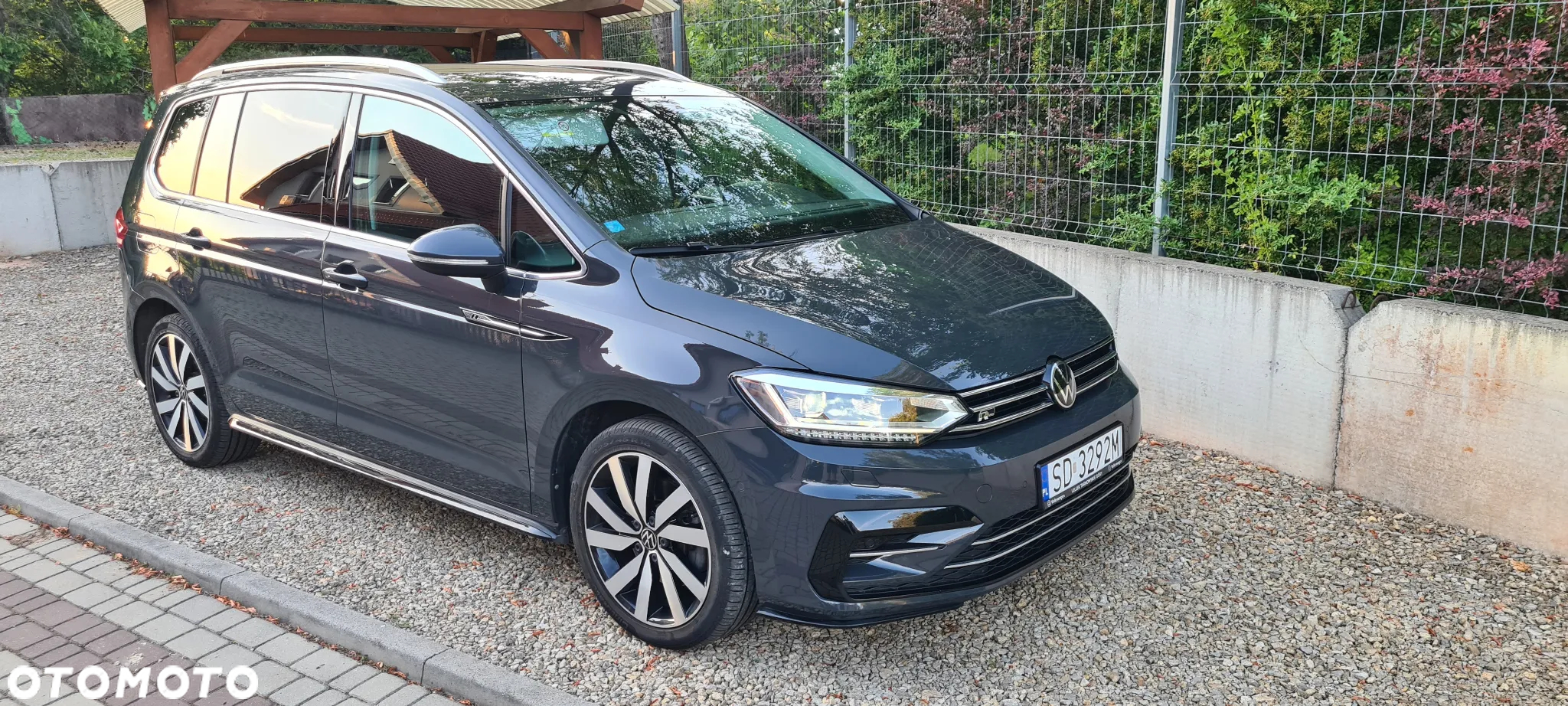 Volkswagen Touran - 4