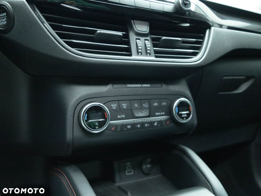 Ford Kuga 2.0 EcoBlue 4x4 ST-LINE X - 31