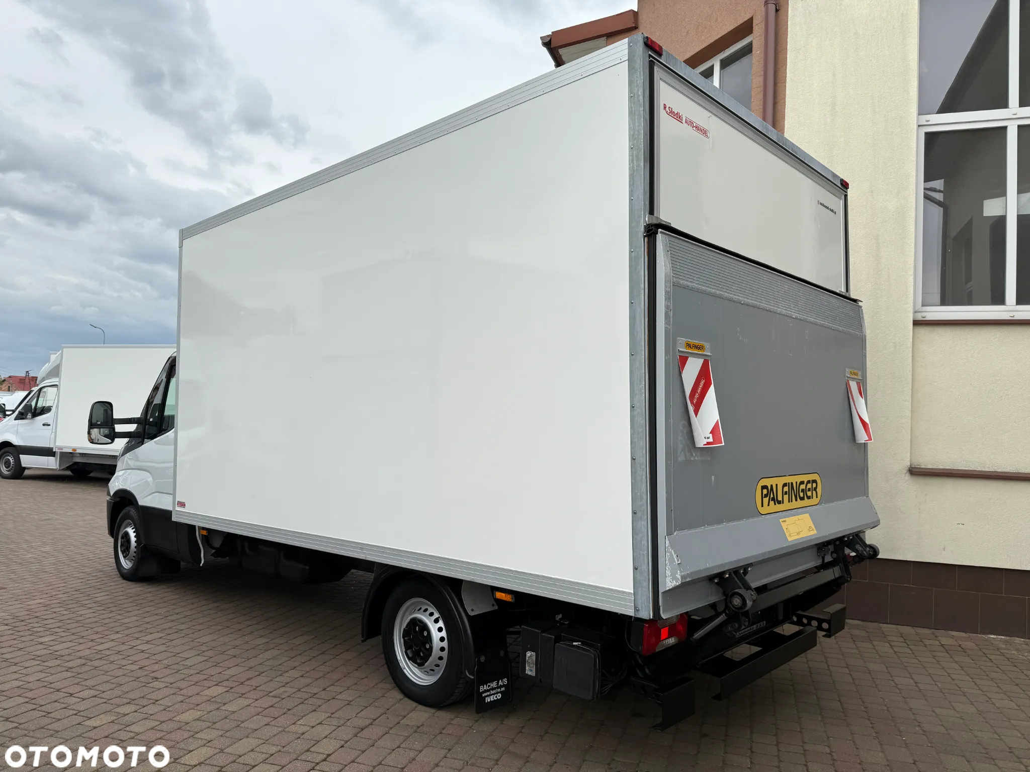 Iveco Daily 3,0 Chłodnia Mroźnia Winda - 4