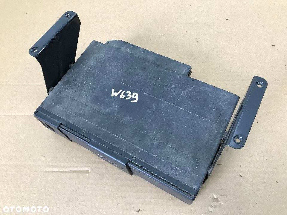 Radio Mercedes Vito W639 wzmacniacz subwoofer głosniki tuner wzmacniacz zmieniarka kmpl. A6398271660 - 14