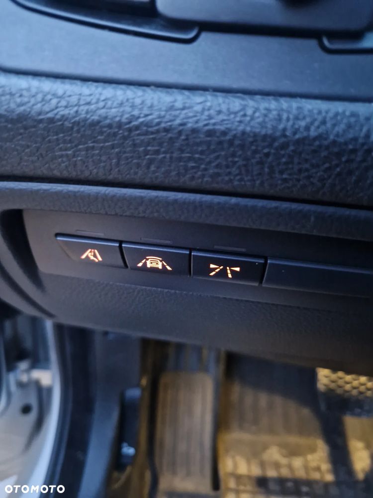 BMW 3GT 320d Sport - 8