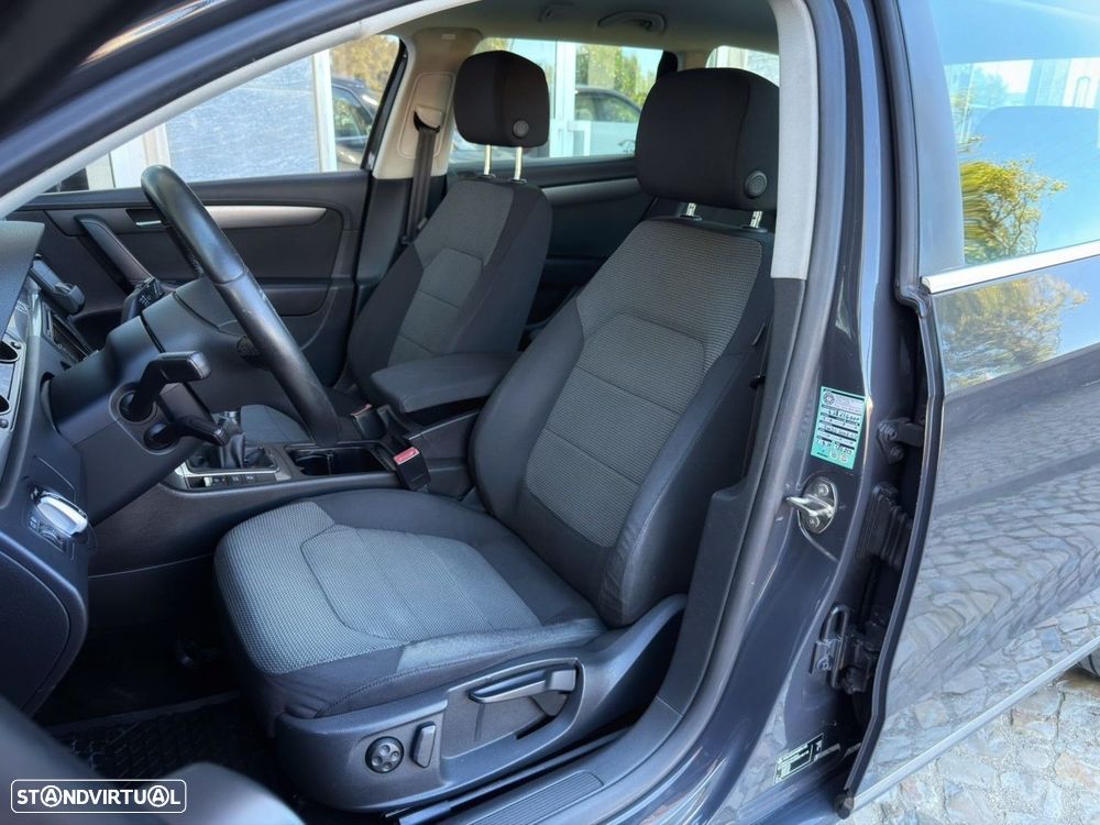 VW Passat Variant 1.6 TDI BlueMotion - 6