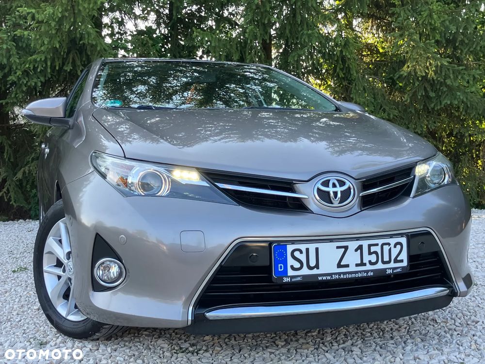 Toyota Auris 1.6 Prestige - 18