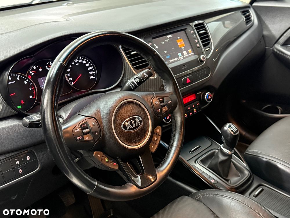 Kia Carens 1.6 GDI Dream-Team Edition - 22