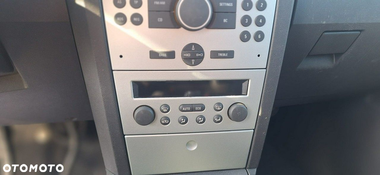 Opel Meriva - 12