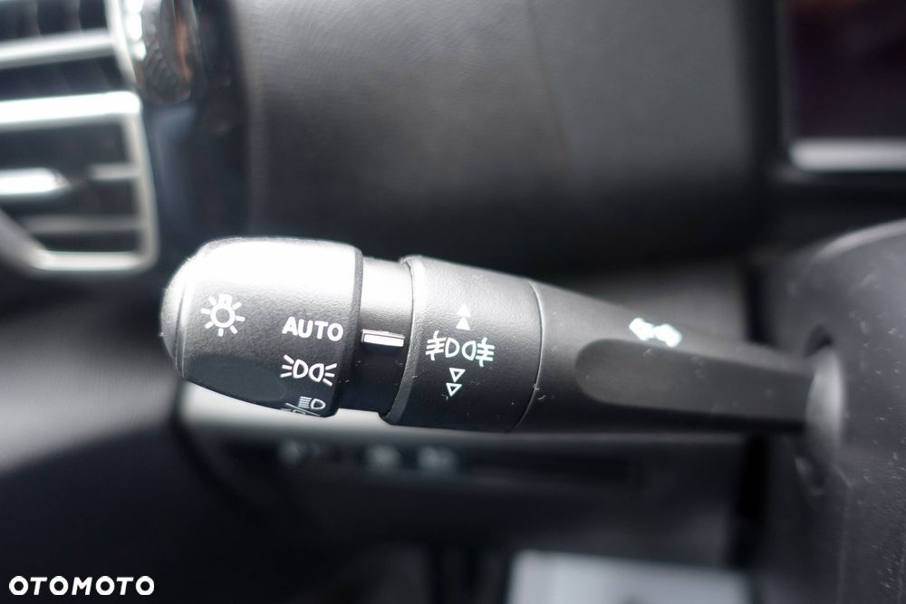 Citroën C4 e-C4 136 FEEL - 23