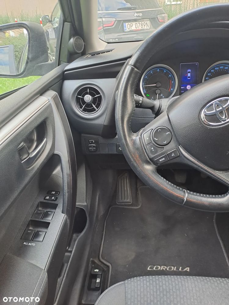 Toyota Corolla 1.6 Comfort - 8