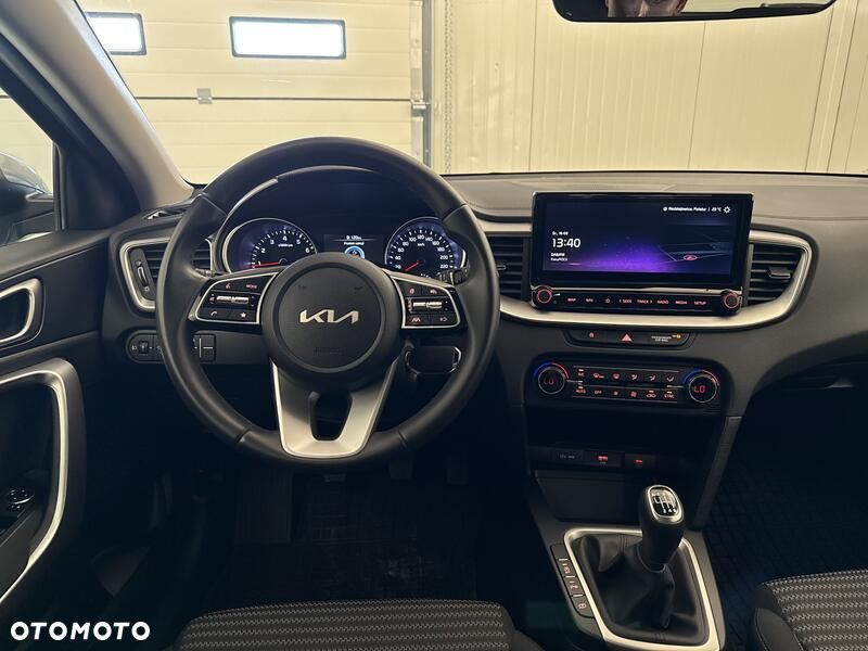 Kia Ceed 1.5 T-GDI M - 14