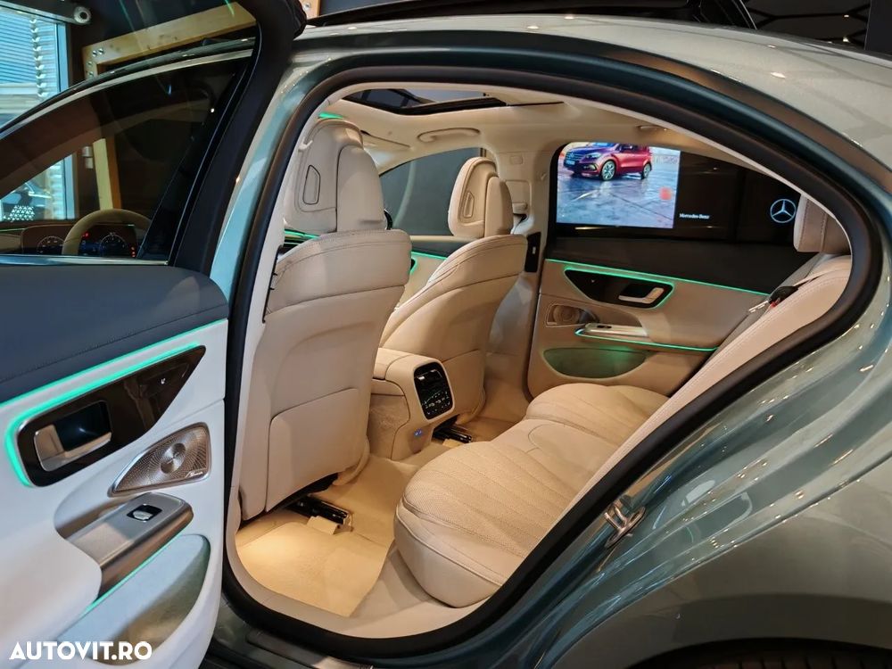 Mercedes-Benz E 200 4Matic 9G-TRONIC Exclusive - 16