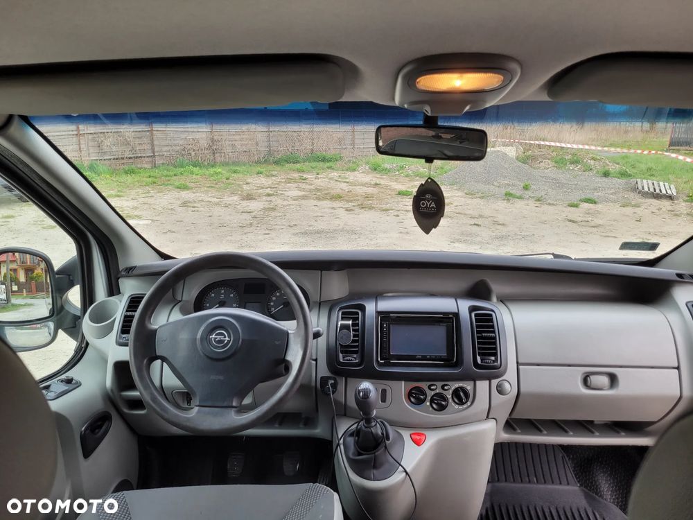 Opel Vivaro L2H1 2.9t - 10
