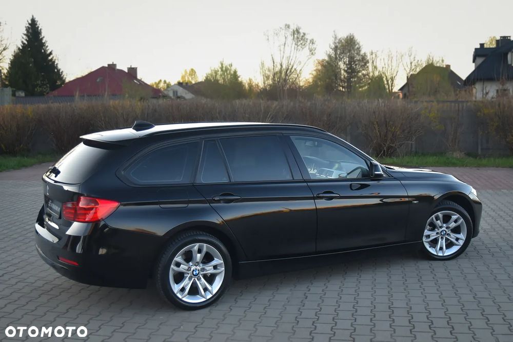 BMW Seria 3 318d Sport Line - 21