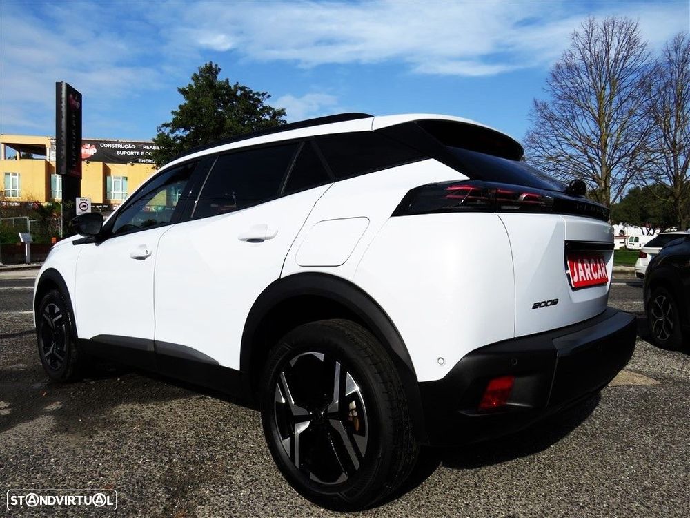 Peugeot 2008 1.2 PureTech Allure - 4