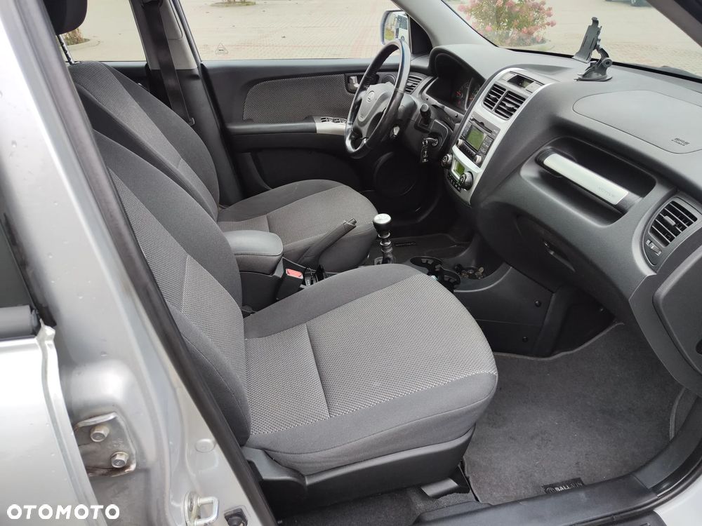Kia Sportage 2.0 d Tour - 25