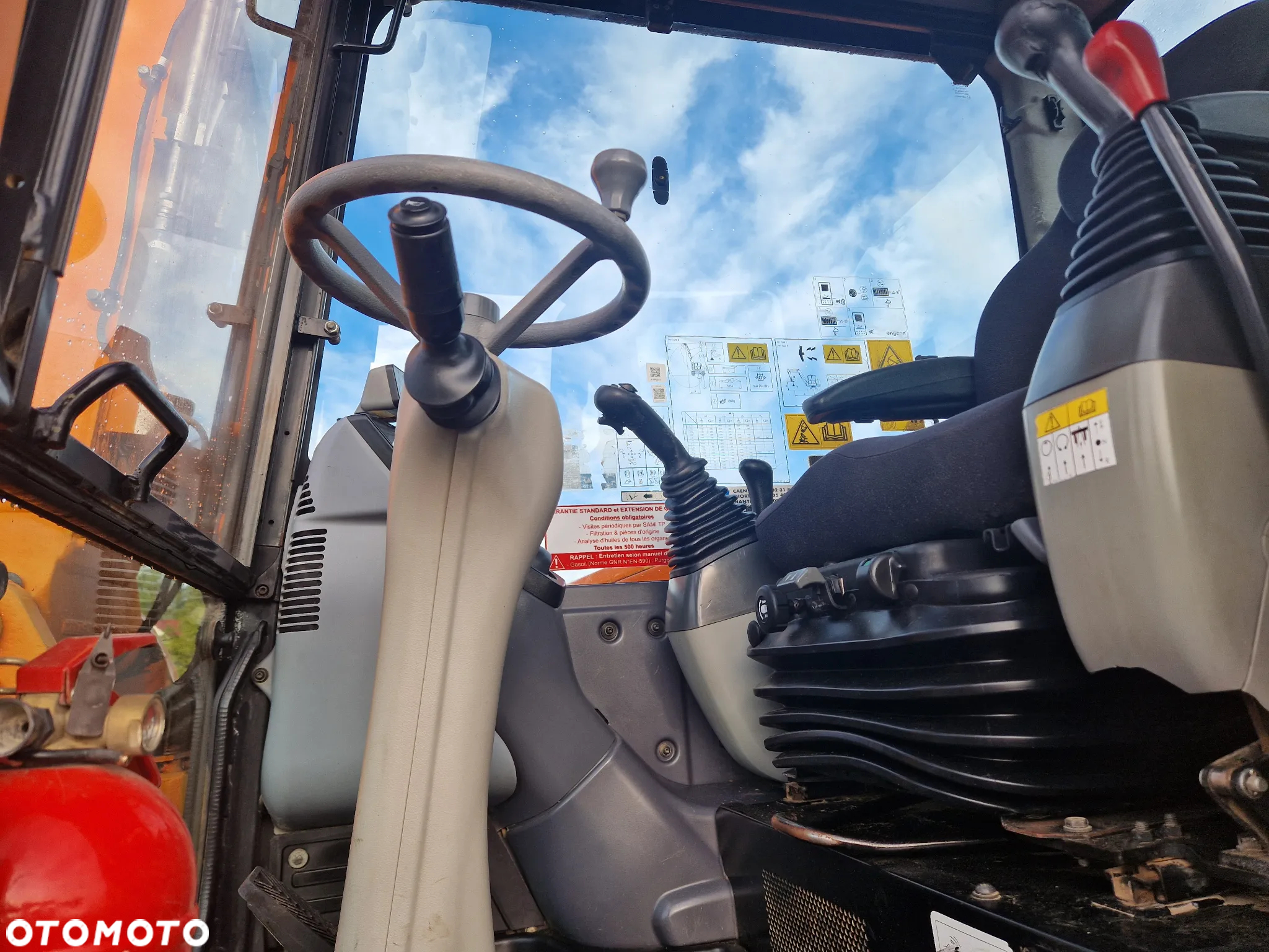 Komatsu PW118MR-8 - 11