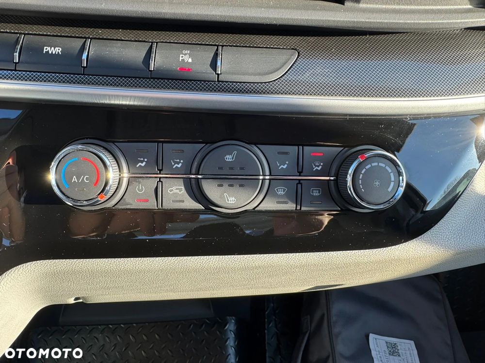 Maxus E-Deliver 9 - 10