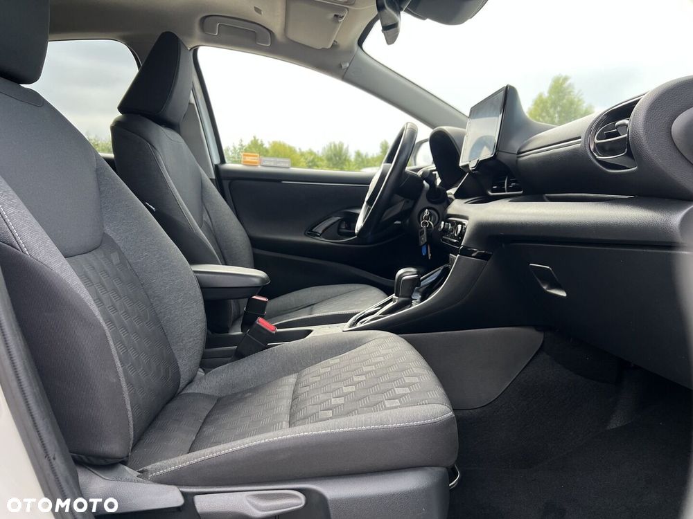 Toyota Yaris Hybrid 1.5 Style - 12
