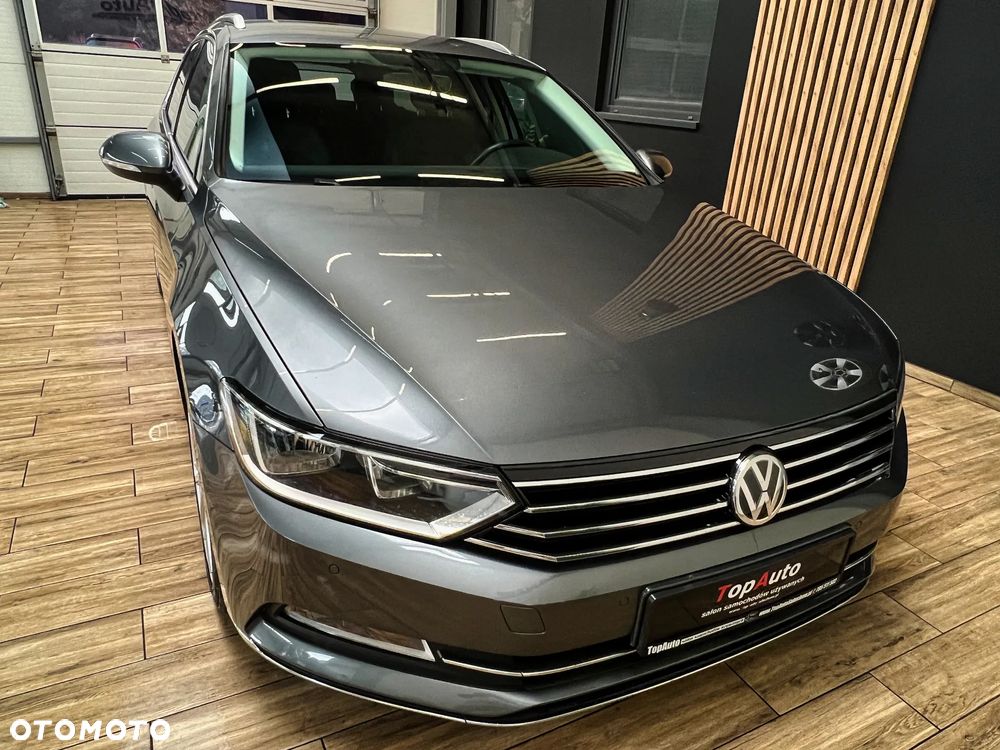 Volkswagen Passat - 4