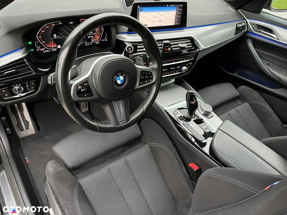 BMW Seria 5 530i GPF xDrive M Sport sport - 8