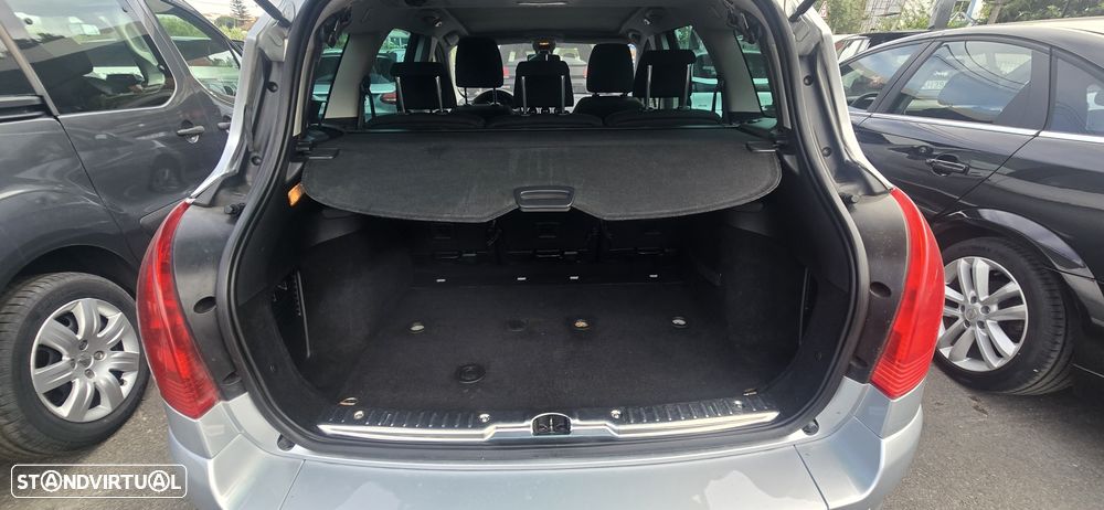 Peugeot 308 SW 1.6 HDi Premium - 12