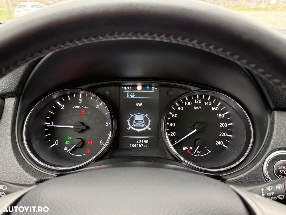 Nissan Qashqai 1.6 DCI ALL-MODE 4x4i TEKNA+ - 32