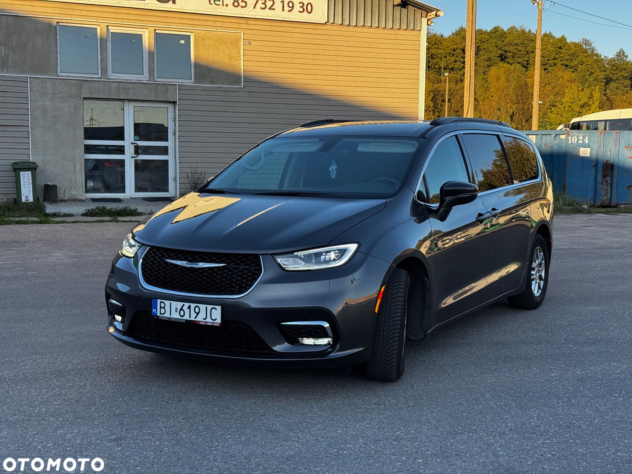 Chrysler Pacifica - 1