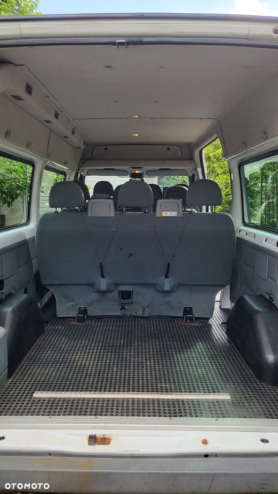 Ford Transit - 10