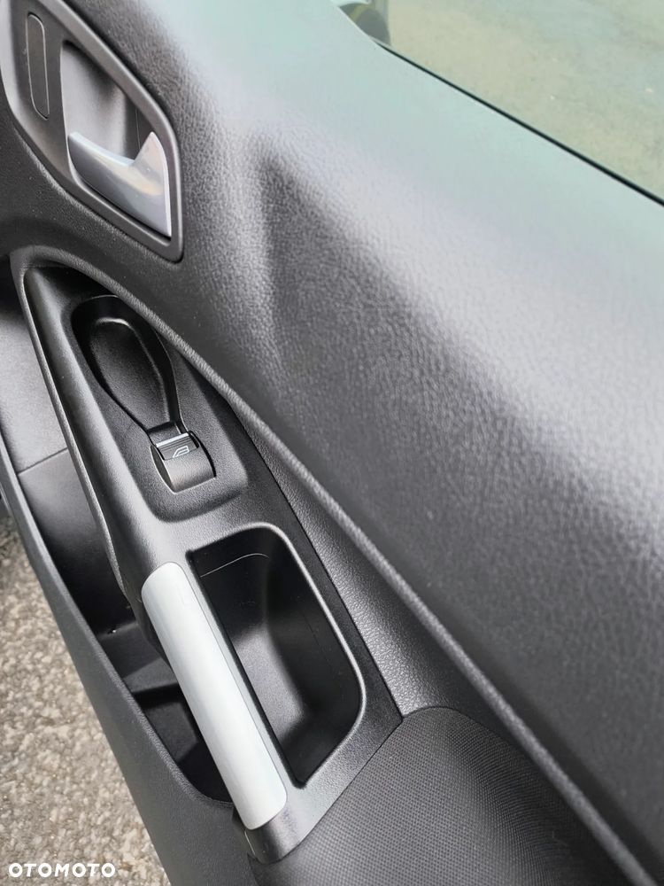 Ford Tourneo Connect 1.5 TDCi Start-Stop Trend - 36