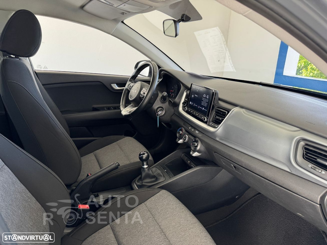 Kia Stonic - 12