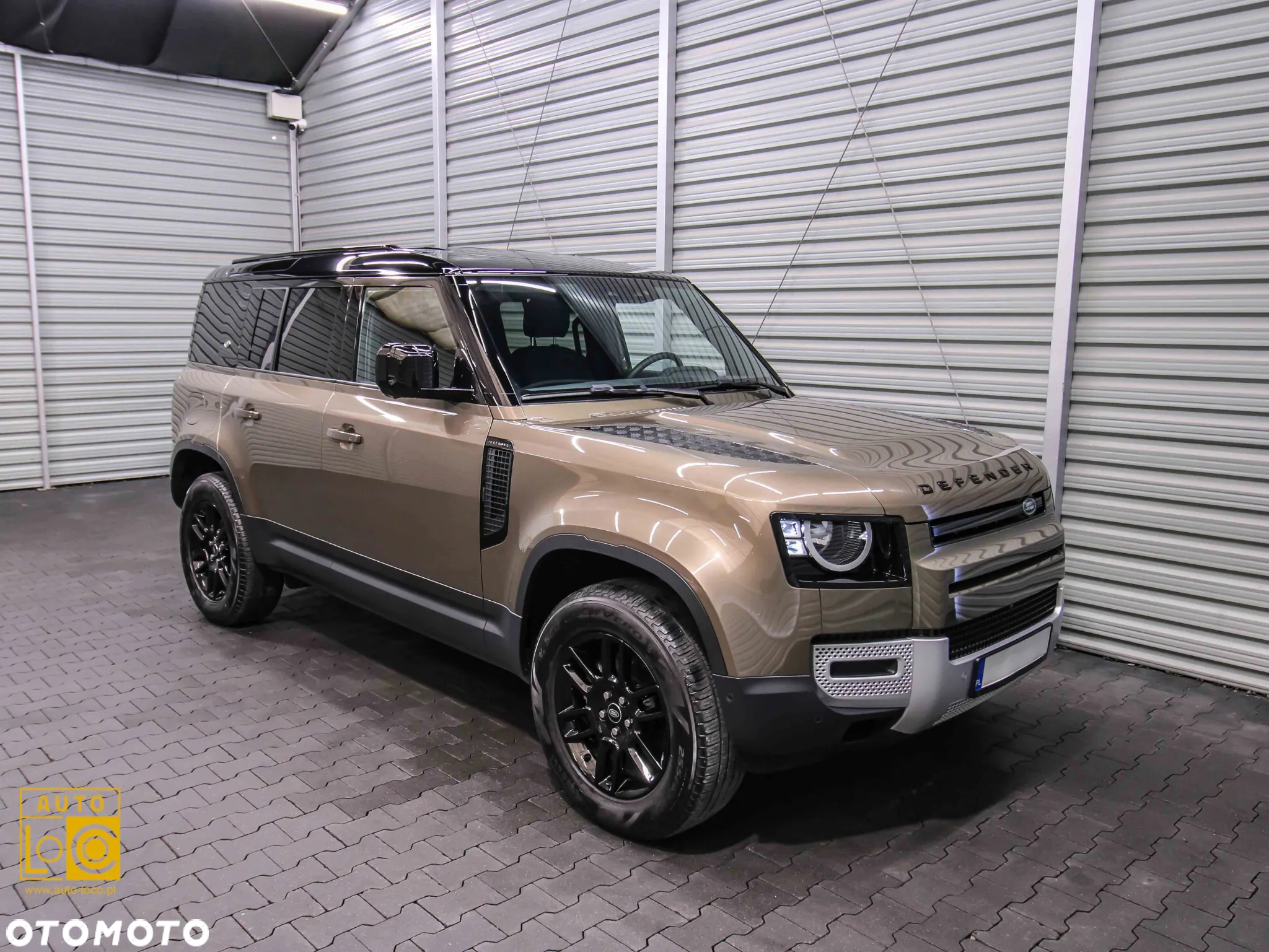Land Rover Defender 110 2.0 P300 X-Dynamic HSE - 6