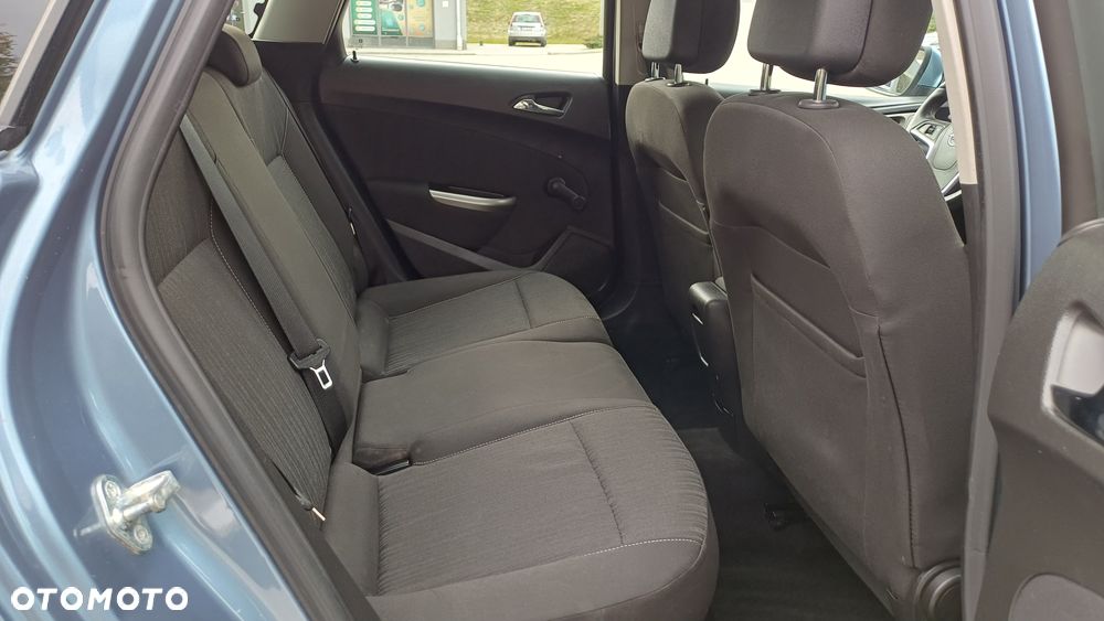 Opel Astra 1.4 Turbo - 16