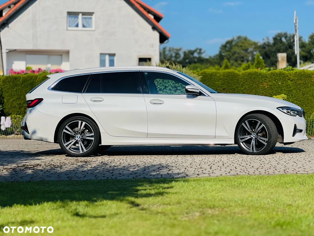 BMW Seria 3 320d xDrive Luxury Line sport - 3