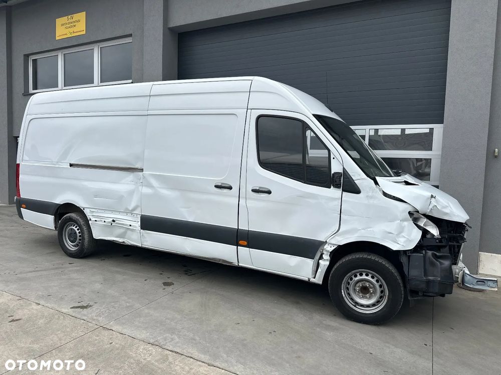 Mercedes-Benz SPRINTER - 6