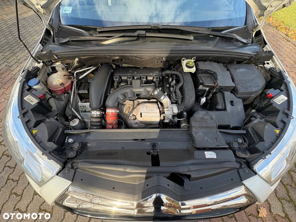 Citroën DS4 1.6 THP SoChic - 12