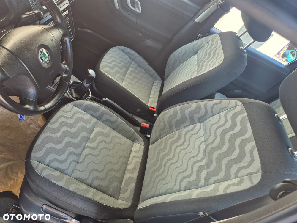 Skoda Roomster 1.4 16V Ambition - 18