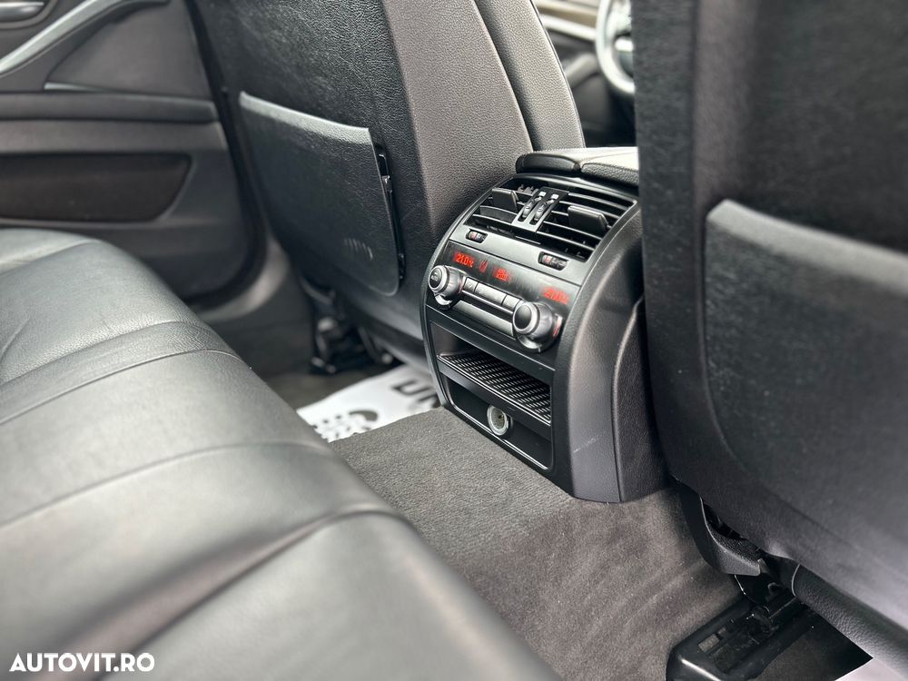 BMW Seria 5 520d Luxury Line - 10