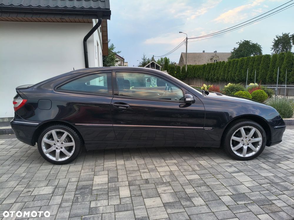 Mercedes-Benz Klasa C 180 Kompressor Sport Edition - 34