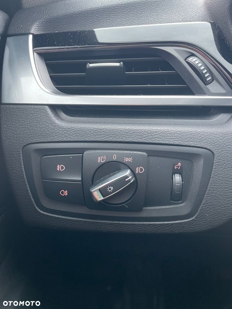 BMW X1 sDrive18i GPF xLine - 22
