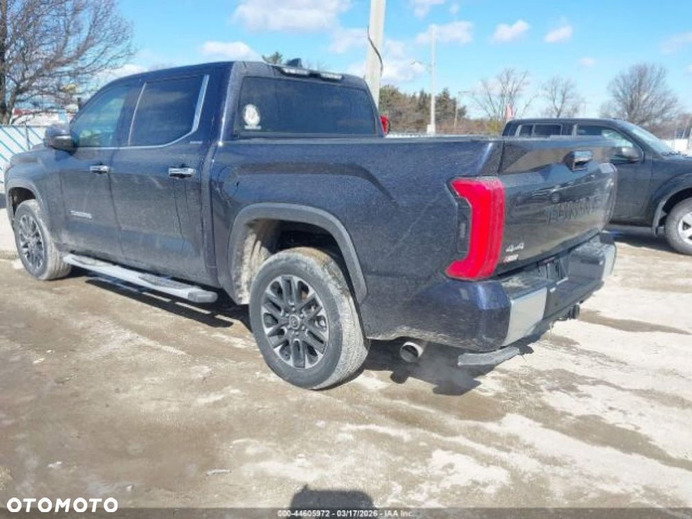 Toyota Tundra - 3