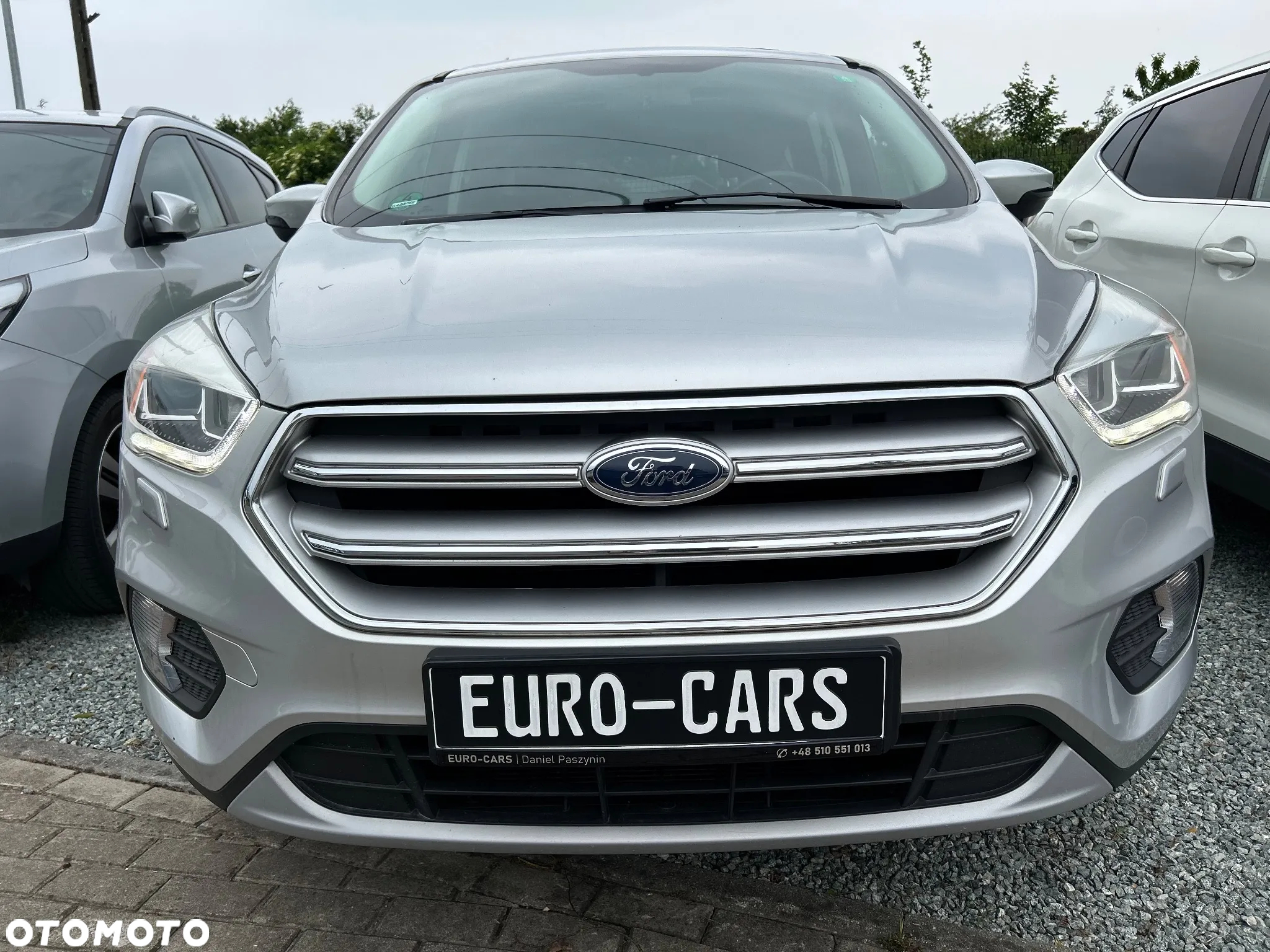 Ford Kuga 1.5 EcoBoost 2x4 Black & Silver - 6
