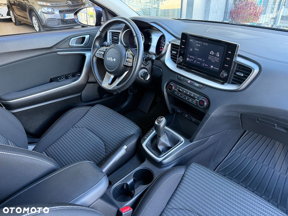 Kia XCeed - 11