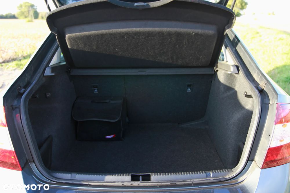 Skoda RAPID 1.0 TSI Style - 8